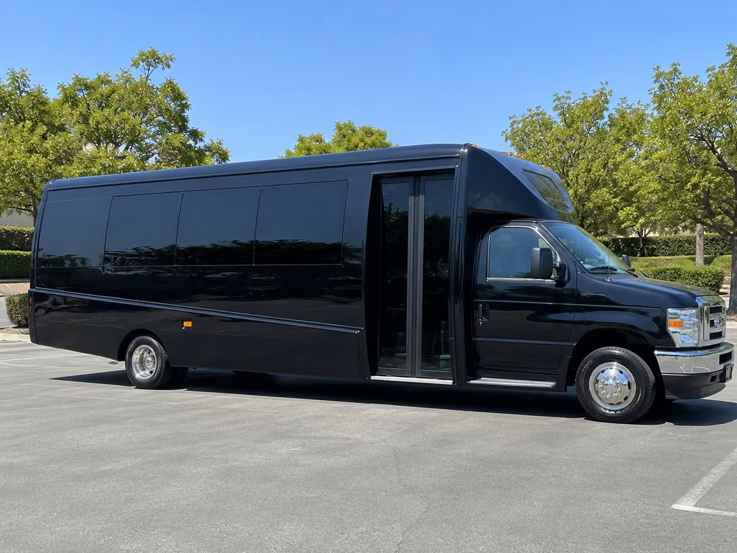 18 passenger minibus