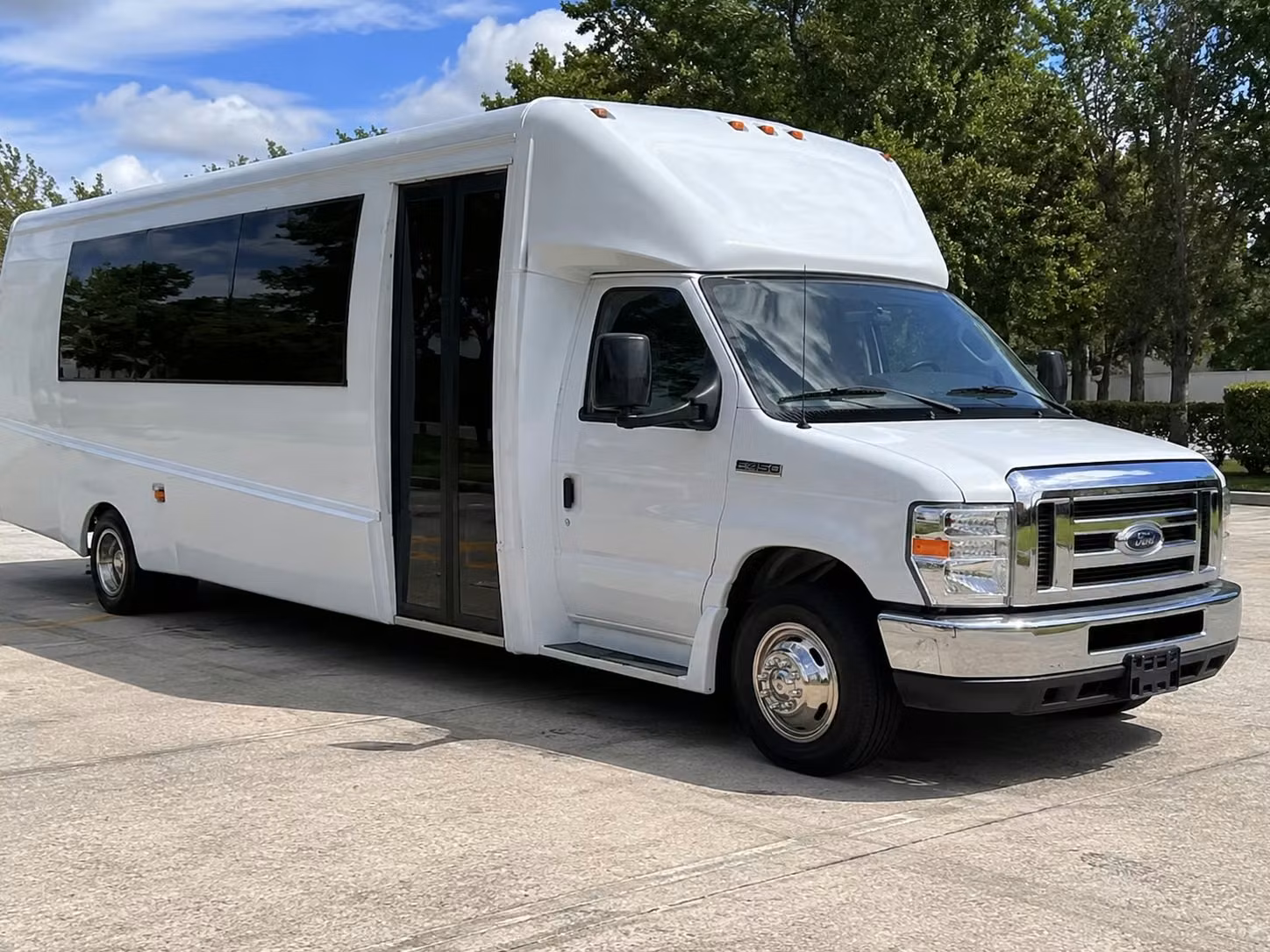 busrentaltyler com can help you book party buses for pre concert celebrations in tyler
