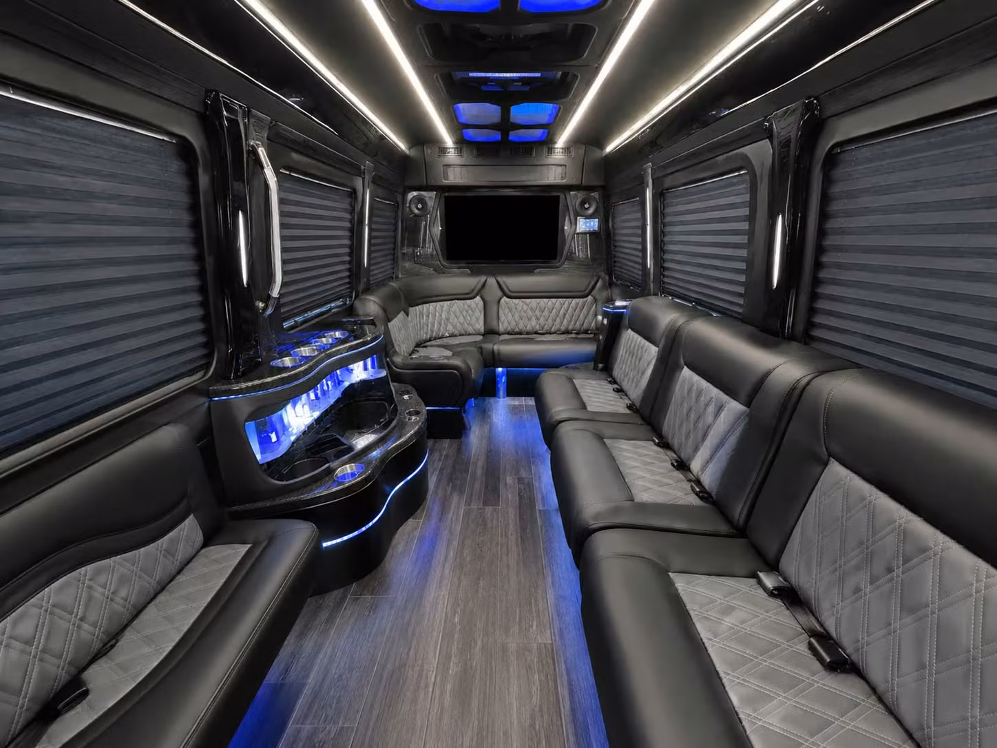 use long distance bus rentals from tyler for school sports and church groups